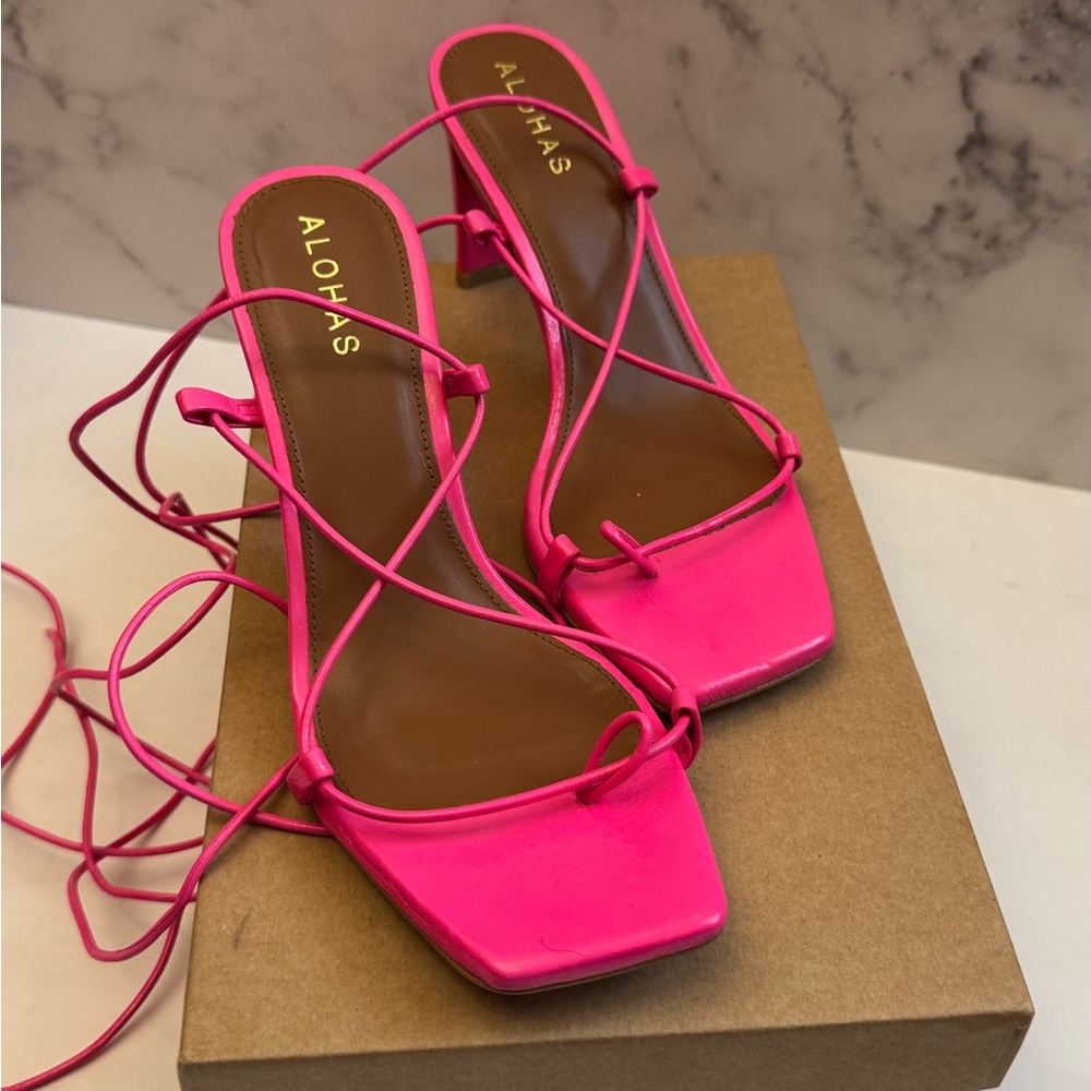 ALOHAS Bellini Magenta Sandals